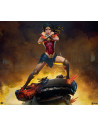 Wonder Woman Saving the Day Premium Format szobor 50 cm - DC Comics - Sideshow Collectibles